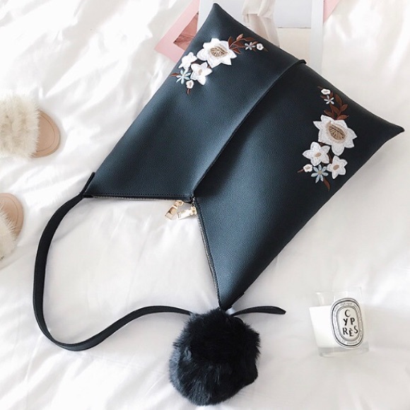 🆕 PROVENCE Floral Embroidered Bag - Picture 5 of 8